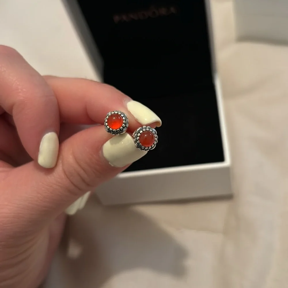Pandora Earrings - Picture 4 of 4